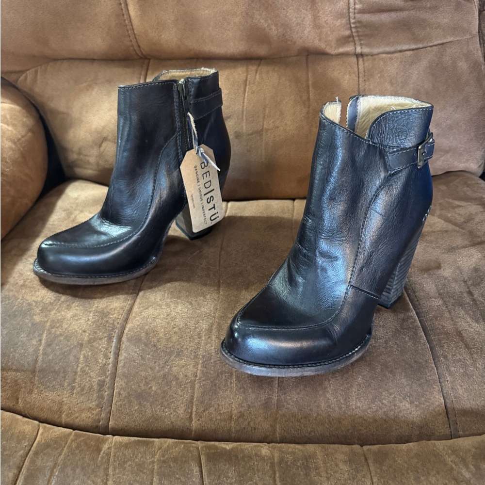 BED|STU Isla Dark Leather Ankle Boots